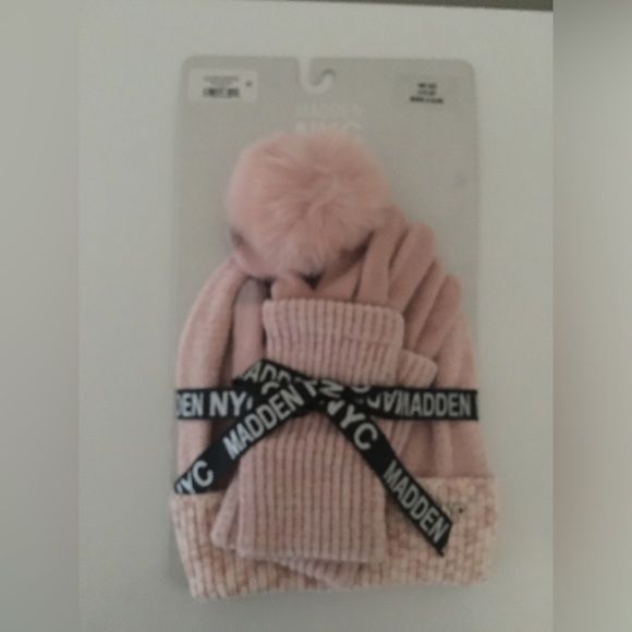 Madden NYC - Picture 1 of 2